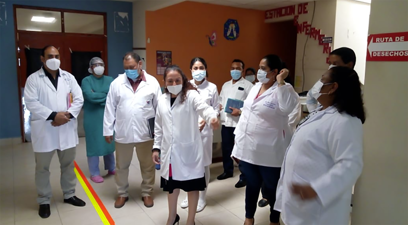 La ministra de salud Sonia Castro durante una visita de supervisión al hospital de Somoto en octubre del 2020. Durante las protestas de 2018, Castro fue acusada de ordenar a los hospitales públicos no atender a los heridos que participaron en la rebelión