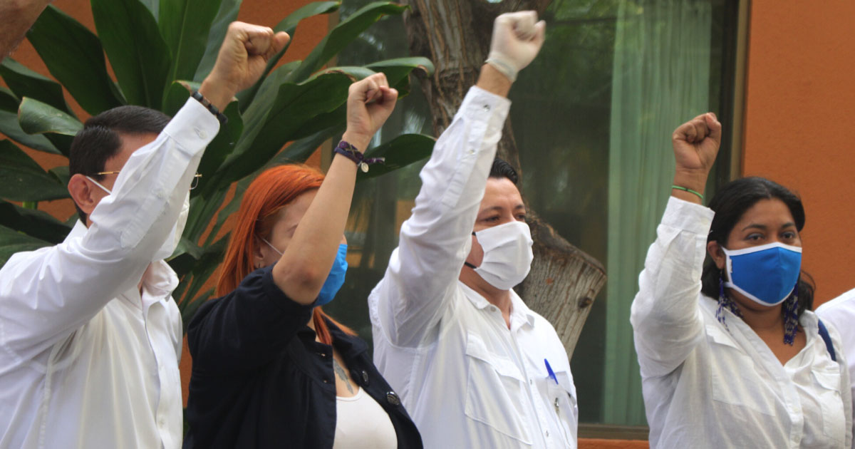 Representantes de la oposición en Nicaragua, durante la firma de los estatutos de la Coalición Nacional