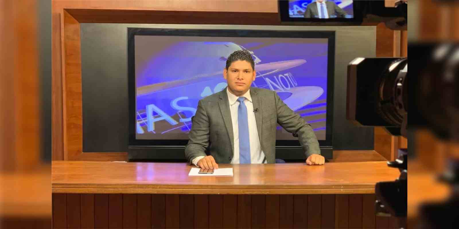 Marcos Medina en 2022 renunció a su cargo como jefe de prensa en Canal 12 por cambios en la política editorial.