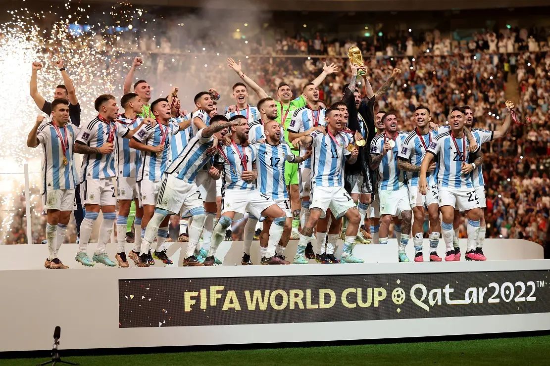 La selección de Argentina logró coronarse con la Copa Mundial de Qatar 2022, luego de vencer en la tanda de penales, 4-2, a la selección de Francia