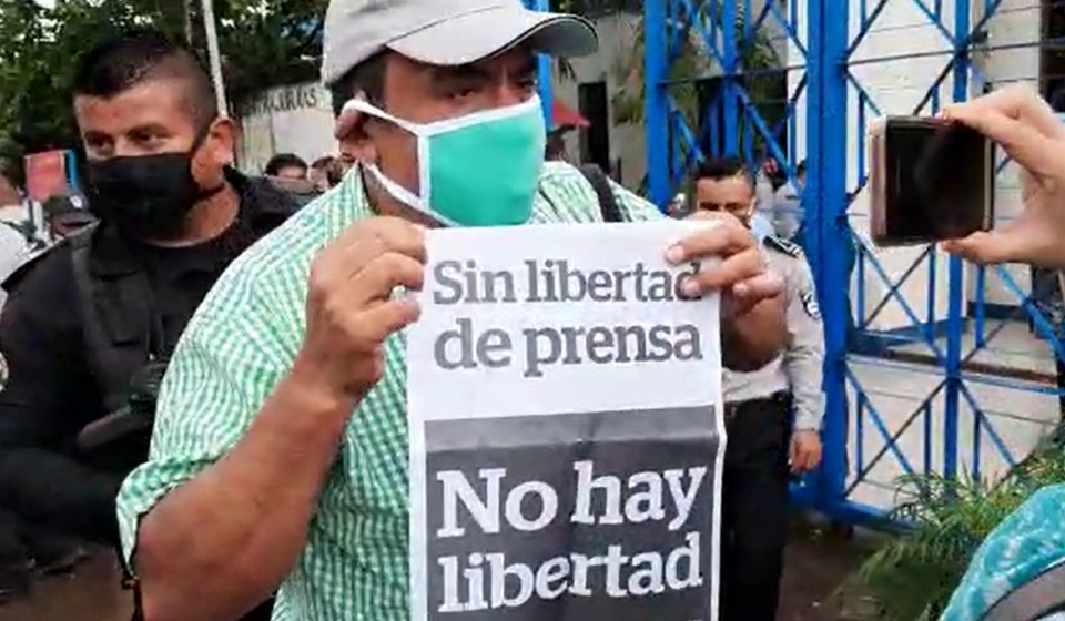  PCIN denuncia asedio en vísperas de la audiencia inicial contra Kalua Salazar, jefa de prensa de Radio La Costeñísima