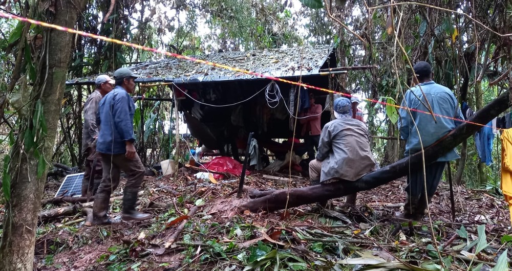 De acuerdo a lideres comunitarios mayangnas, los colonos suelen establecerse en campamentos como este. Como se aprecia en la imagen estos cargan hasta con paneles solares.