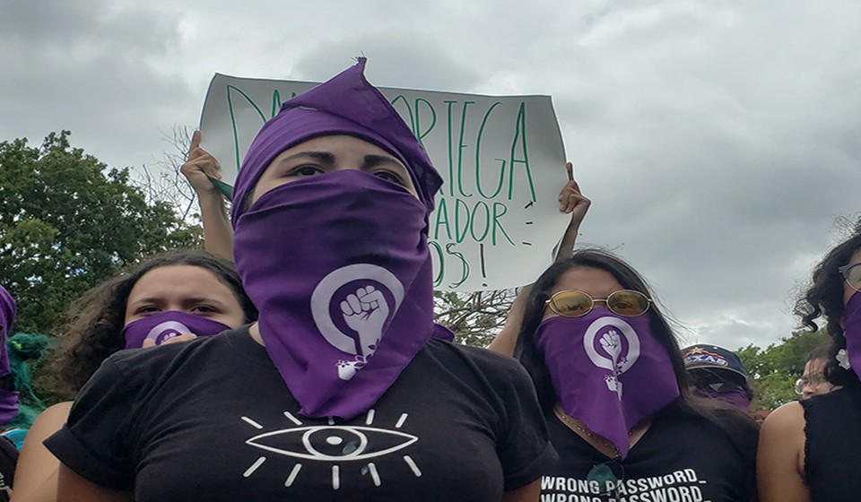 Universitarias protestan contra la violencia en Nicaragua
