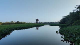 Antigua draga en el río San Juan.