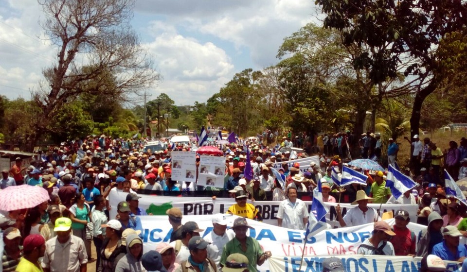  Nicaragüenses marchan en contra de El Canal