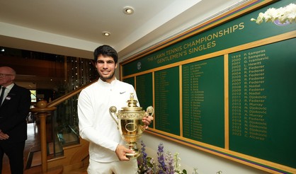 “Carlitos” Alcaraz se proclama campeón en el césped sagrado de Wimbledon